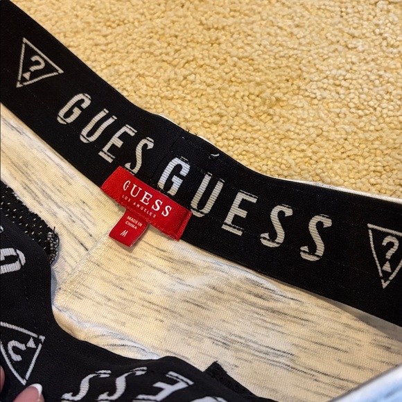 Guess Joggers - Picture 10 of 13